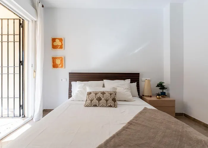 Malagasuite Playamar Terrace & Pool Apartament *